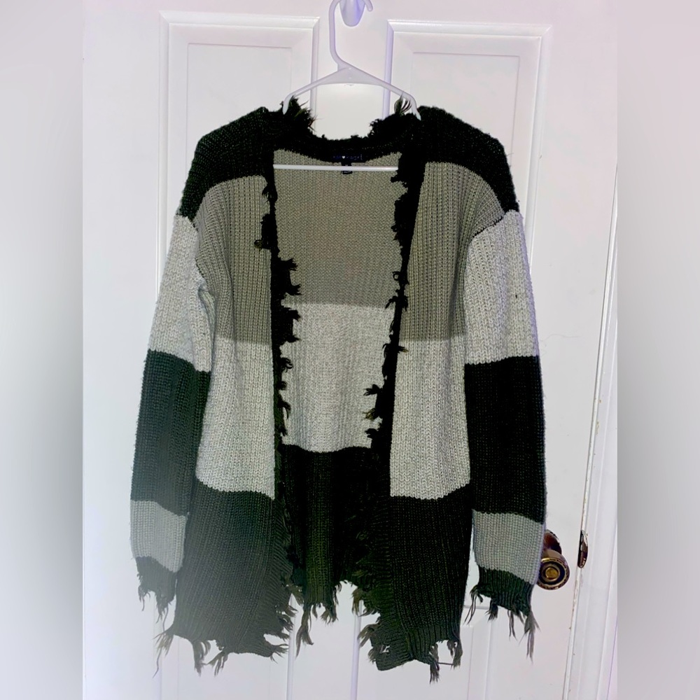 Green hue distressed long cardigan no buttons